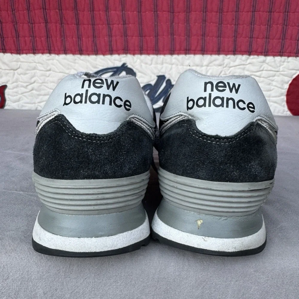 New Balance product pair